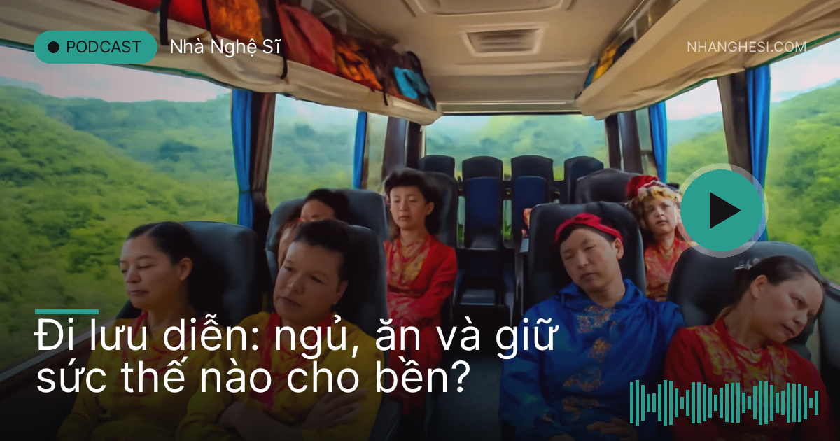 Đoàn nghệ sĩ ngủ gà gật trên xe khách chạy qua đường đèo